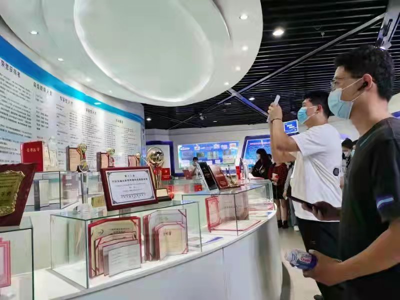 衡水市人社局開展高校畢業(yè)生就業(yè)創(chuàng)業(yè)服務(wù)專項(xiàng)活動(圖1)